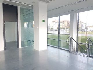 Oficina en alquiler en Pedró en Cornellà de Llobregat