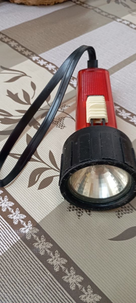 Linterna subacuática vintage