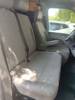 Volkswagen Transporter T5 2011
