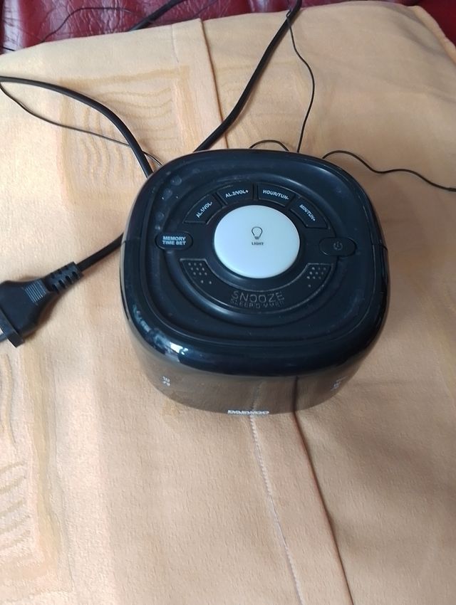 Radio despertador Daewoo - Analógico