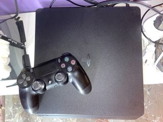 PS4 Slim 1TB 