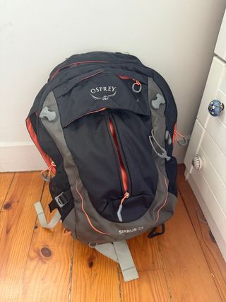 Mochila Osprey Sirrus 24 Mujer + Bolsa hidratacion