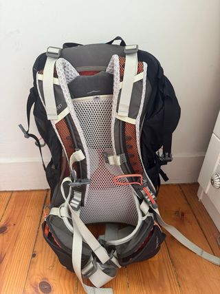 Mochila Osprey Sirrus 24 Mujer + Bolsa hidratacion