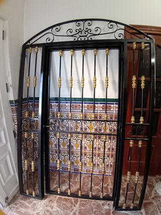 Puerta hierro forja andaluza