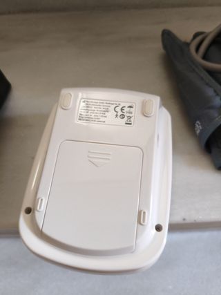 Tensiómetro Vitalcontrol SBM 52 con Voz