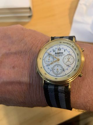 Reloj Sanyo Cronógrafo chapado oro vintage // pila