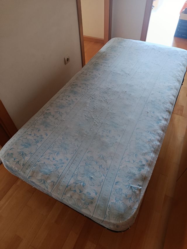 Somier y colchón 90x 190