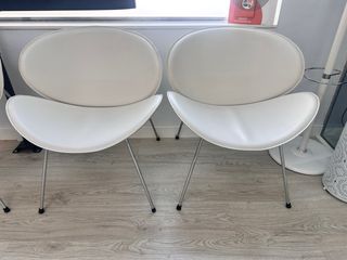 7 sillas blancas diseño moderno
25€ unidad