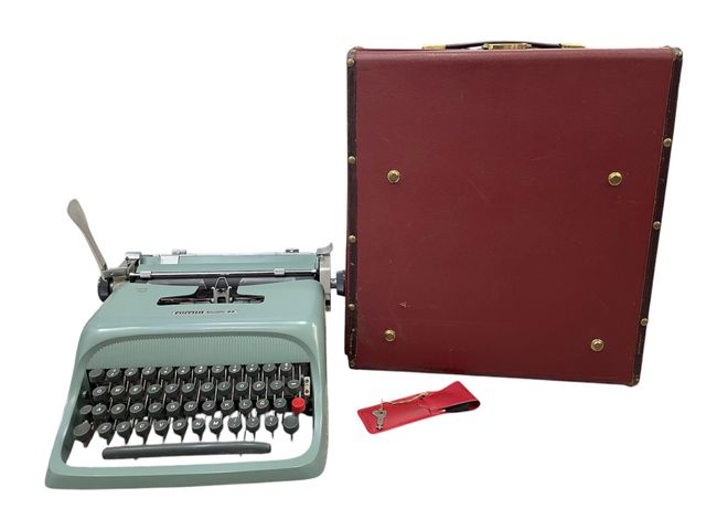 MACCHINA DA SCRIVERE OLIVETTI STUDIO 44