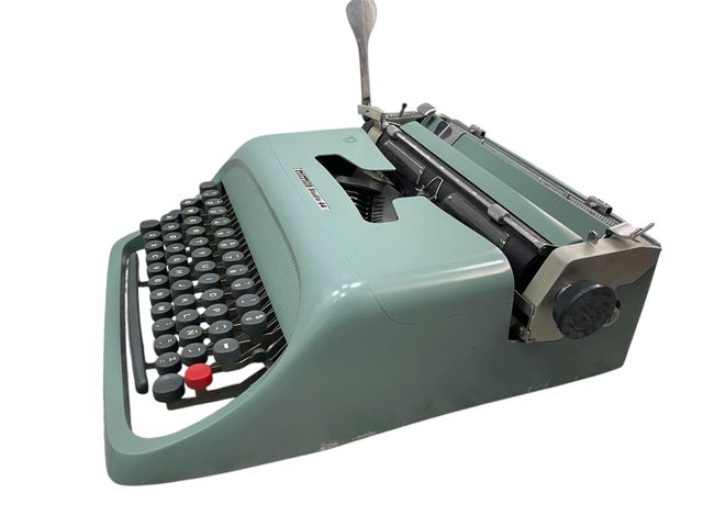 MACCHINA DA SCRIVERE OLIVETTI STUDIO 44