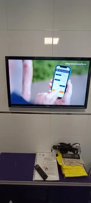 TV Philips 32" + TDT  DVB 4K HDMI