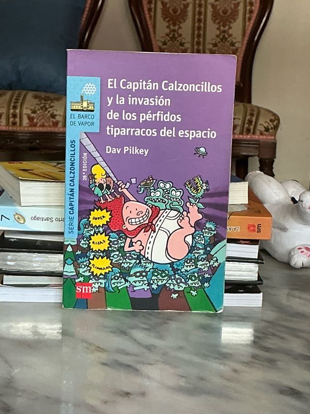 El Capitán Calzoncillos y la invasión de los pé...