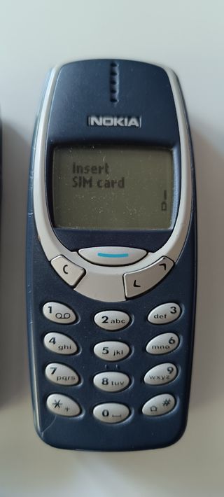 Tel. vintage Nokia y HTC - 6 unidades