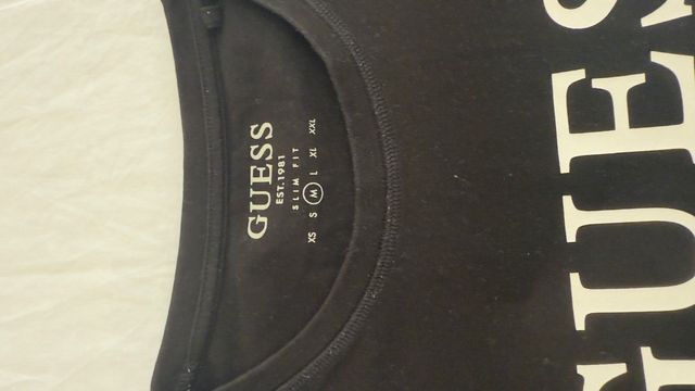 Camiseta Guess negra - Talla M