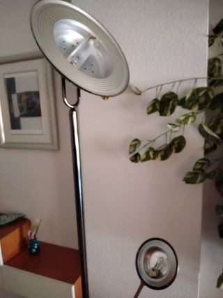 Lámpara pie halógena