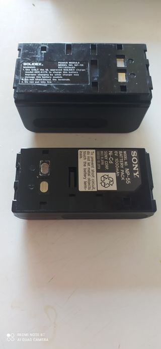 Cargador Sony + baterías + correa . Cable de video