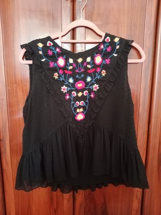 Blusa seda Zara Trafaluc con bordado 