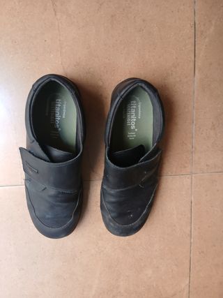 Zapatos Atlantis negros