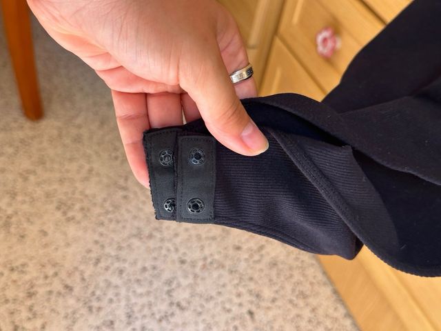 Pantalones Bershka efecto cuero + body de regalo