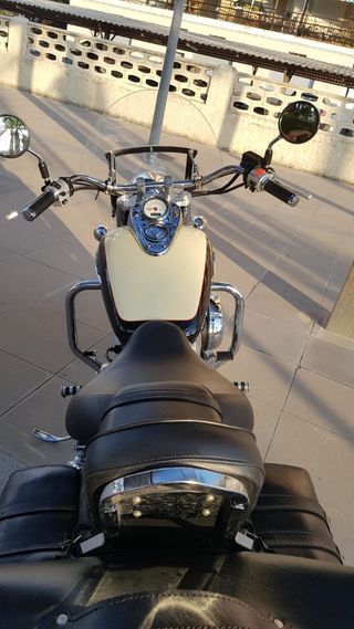 Honda Shadow VT 750cc clásica