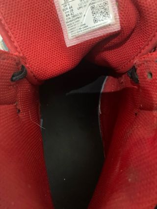 Zapatillas Jordan Air 1 Mid rojas y negras