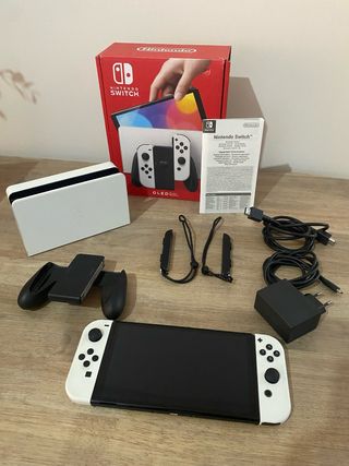 Nintendo Switch OLED blanca y negra