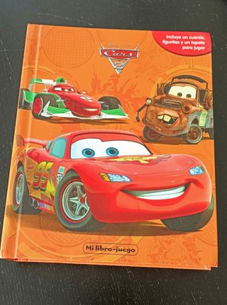 Cars 2. Libro: Incluye un cuento, mapa y 12 coches