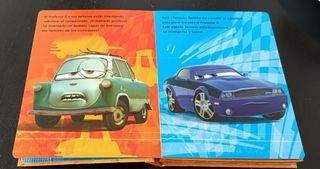Cars 2. Libro: Incluye un cuento, mapa y 12 coches