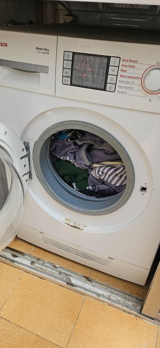 Lavadora secadora Bosch Avantixx 7