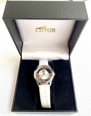 Reloj Lotus Mujer con numero 1835