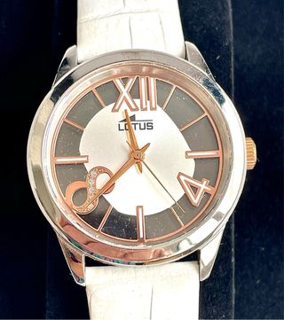 Reloj Lotus Mujer con numero 1835