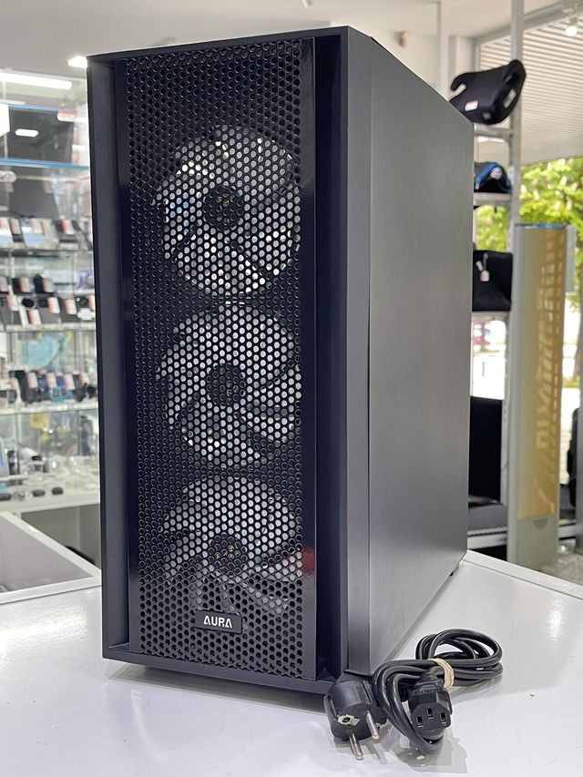 TORRE GAMING AMD RYZEN 5 4500 / 32GB RAM / 1TB SSD / RTX 4050 8 GB + CABLE