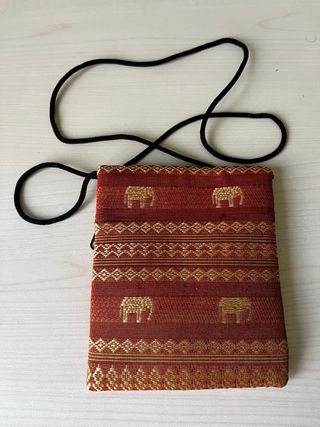 Bolso bandolera con dibujos étnicos