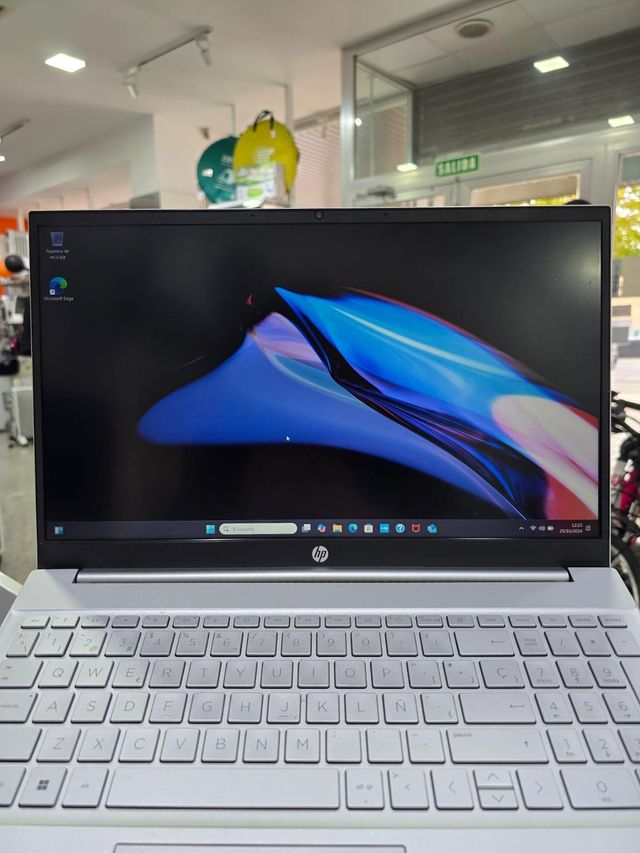 PORTATIL HP PAVILION 15-EH (2023) RYZEN 7-7730U / 16GB / 512GB SSD / AMD RADEON GRAPHICS + CABLE