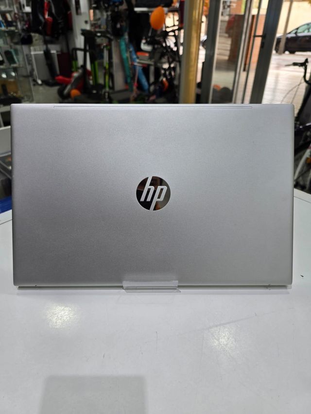 PORTATIL HP PAVILION 15-EH (2023) RYZEN 7-7730U / 16GB / 512GB SSD / AMD RADEON GRAPHICS + CABLE