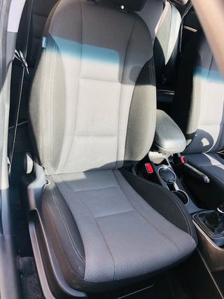 HYUNDAI i30 1.6 CRDi GLS 6v Garantia