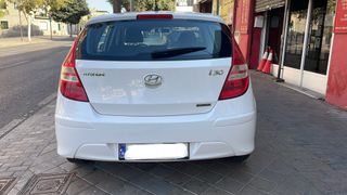 HYUNDAI i30 1.6 CRDi GLS 6v Garantia