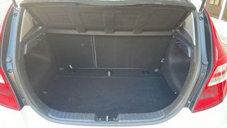 HYUNDAI i30 1.6 CRDi GLS 6v Garantia