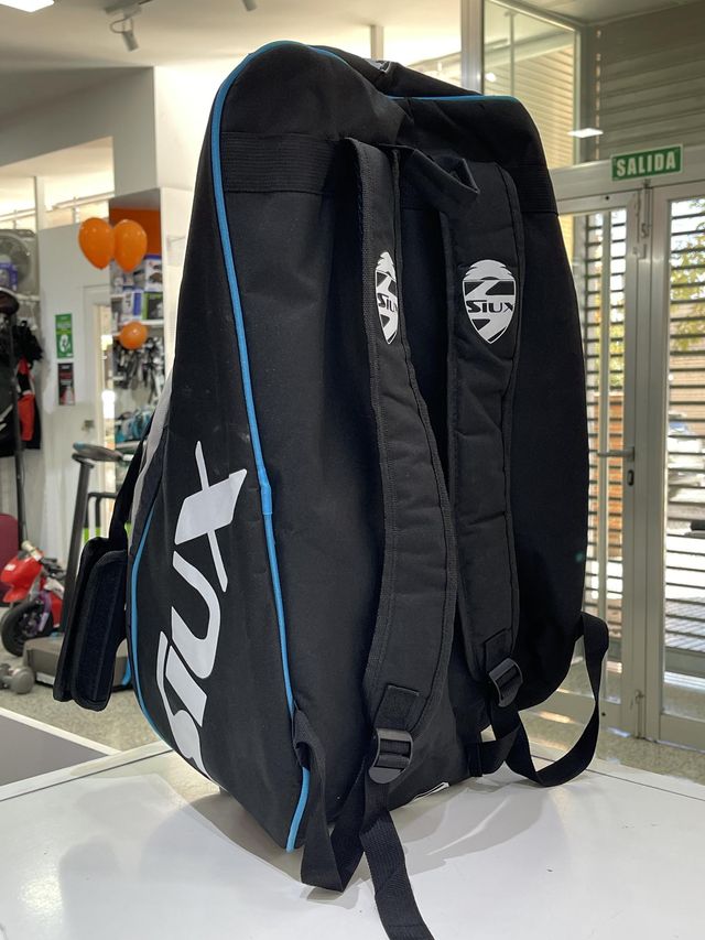 PALETERO DE PADEL SIUX NEGRO Y AZUL