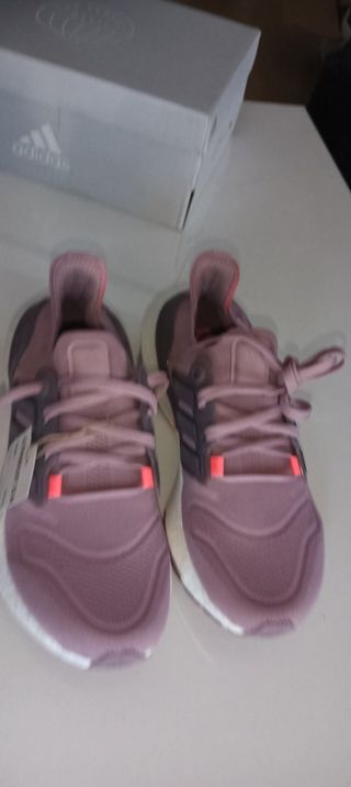 Adidas Ultraboost 22 Mujer - Rosa - 38