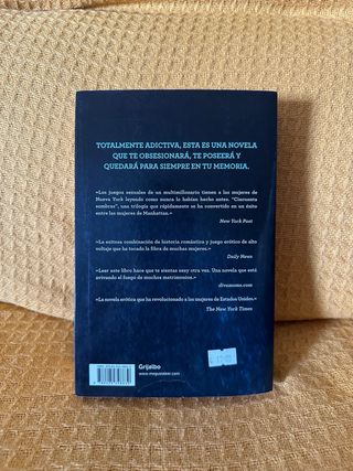 Libro “Cincuenta Sombras de Grey”