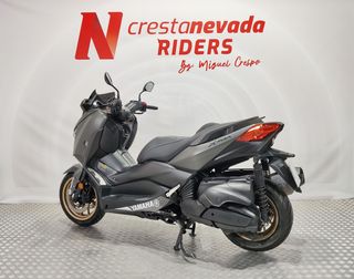 Yamaha XMAX 400 TECH MAX