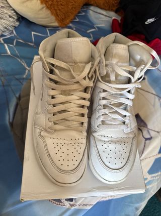 Air Jordan 1 Mid - Blancas - 40.5