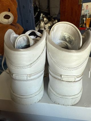 Air Jordan 1 Mid - Blancas - 40.5