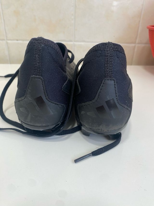 Botas fútbol Adidas Predator - Negras