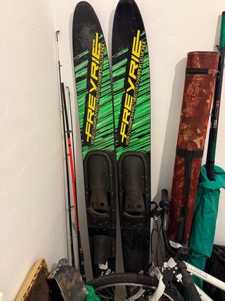 Esquís acuáticos FREVRIE