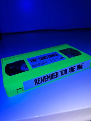 VHS La Sustancia Custom Verde Neón