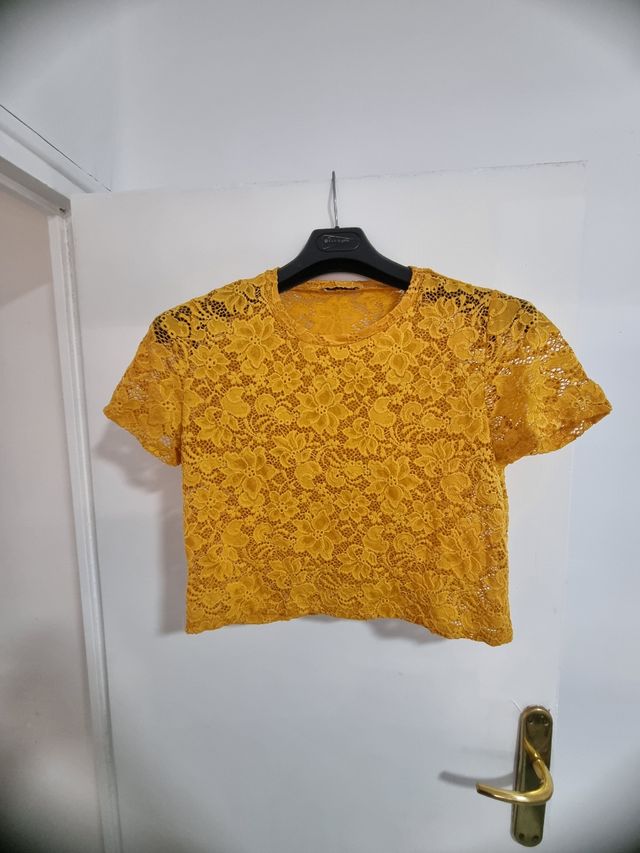 Crop top Zara amarillo