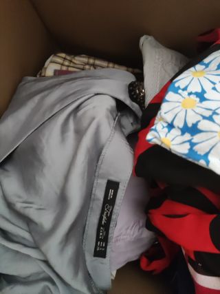 LOTE DE ROPA MUJER
PRENDA A MENOS DE 3€ COMO NUEVO