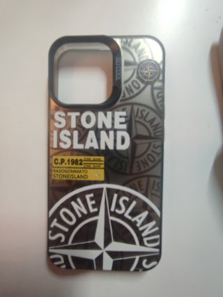 Funda iPhone 13 pro con colaboración Stone Island